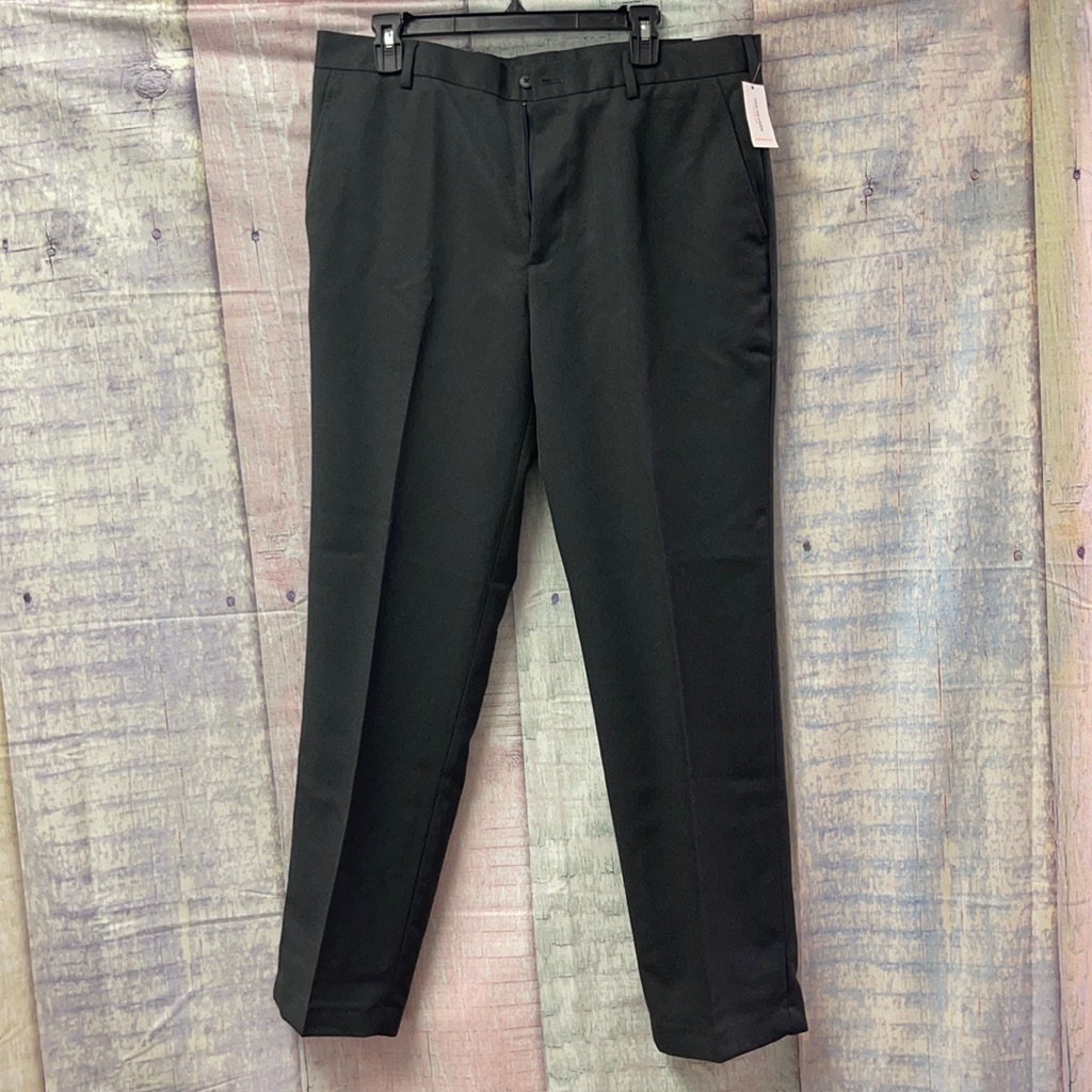 Brand New Mens Van Heusen Dress Pants
